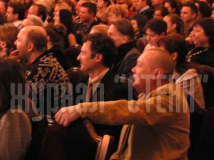 В. Комаров в залі